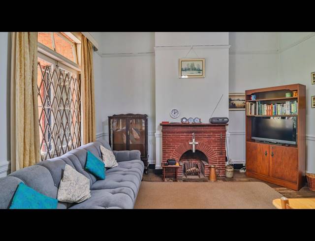 3 BEDROOM FREESTANDING FOR SALE IN BLACKRIDGE